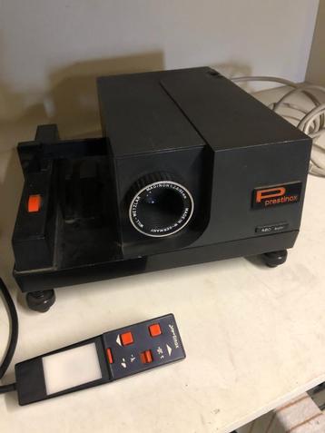 diaprojector Prestinox beschikbaar voor biedingen