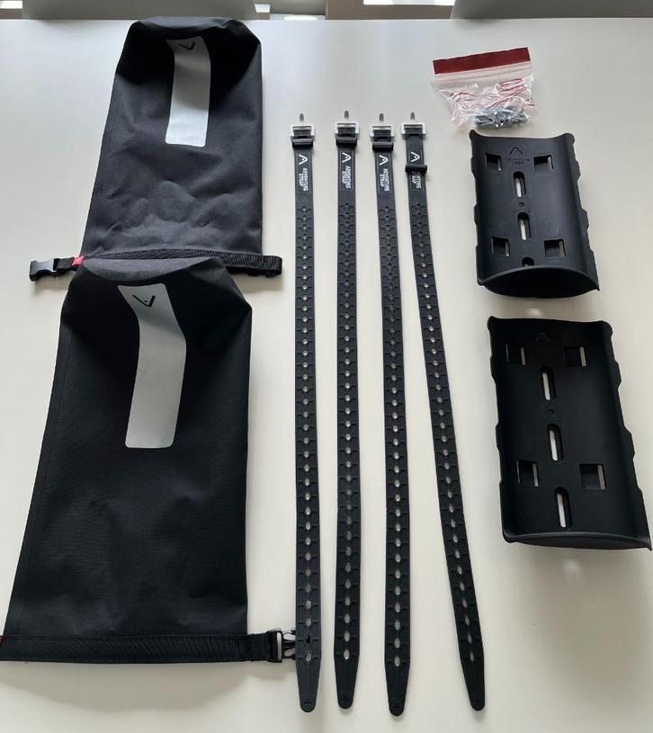 Santos Adventure Cage (2) + drybag (2) + straps (4), Fietsen en Brommers, Fietsaccessoires | Fietstassen, Zo goed als nieuw, Ophalen of Verzenden