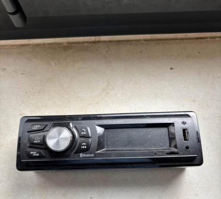 Autoradio, usb, bluetooth, memory card, Autos : Divers, Autoradios, Comme neuf, Enlèvement