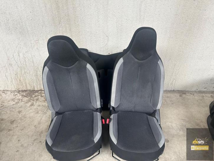 Stoelen set Totoya Aygo compleet Interieur set citroen c1, Auto-onderdelen, Interieur en Bekleding, Toyota, Gebruikt