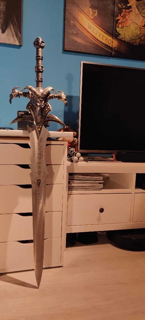 World of Warcraft Frostmourne zwaard replica, Games en Spelcomputers, Games | Pc, Zo goed als nieuw, Ophalen