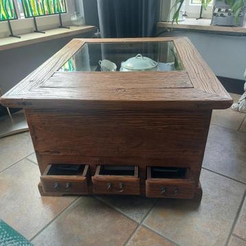 SALONTAFEL beschikbaar voor biedingen