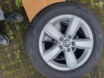 Aluminium velgen VW T roc met winterbanden 16 inch., 205 mm, Velg(en), 16 inch, Gebruikt