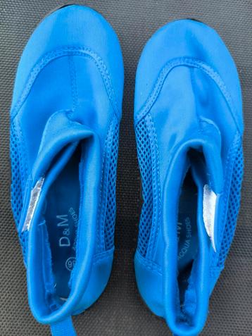 Waterschoenen maat 36 blauw met dikke zool beschikbaar voor biedingen