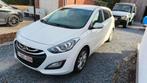 Hyundai I30 1.60 GDi Benzine Move Airco Cruise Trekhaak, Autos, Euro 5, Achat, Boîte manuelle, Noir