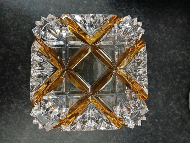 Vierkante asbak, 2-kleurig glas, Antiquités & Art, Curiosités & Brocante, Enlèvement ou Envoi