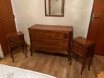 Commode et tables de chevet en bois de style Queen Ann, Antiquités & Art, Enlèvement