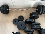 Dumbells 2 volledige sets alsook 1 curved barbell, Sport en Fitness, Ophalen, Zo goed als nieuw