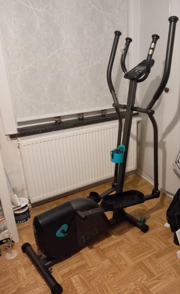 Crosstrainer Domyos 120, Sport en Fitness, Fitnessapparatuur, Zo goed als nieuw, Crosstrainer, Ophalen