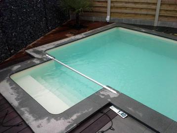 Margelles piscine à vendre  beschikbaar voor biedingen