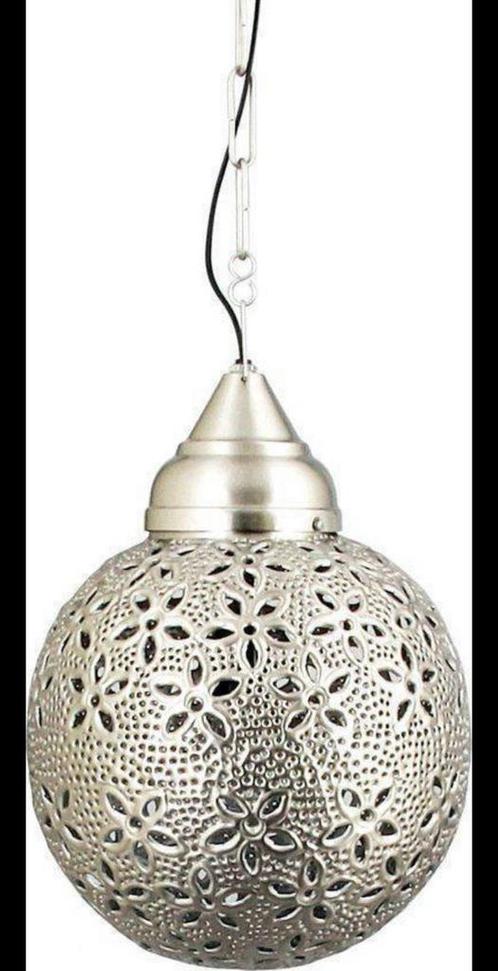 Nieuwe lamp in doos, nooit gebruikt, Huis en Inrichting, Lampen | Hanglampen, Ophalen of Verzenden