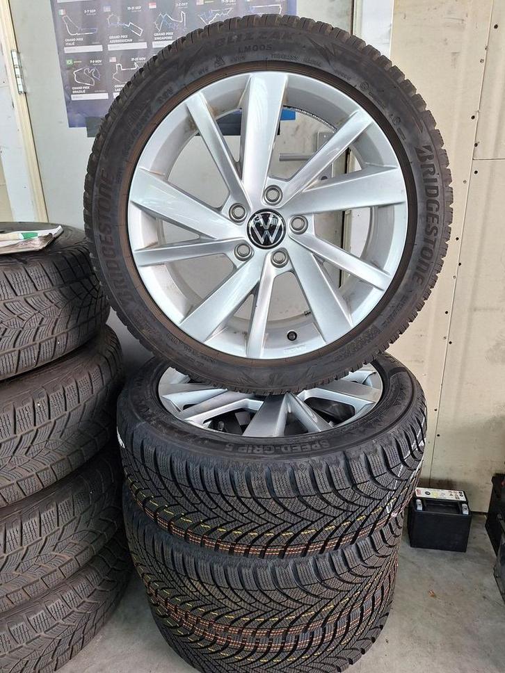 Volkswagen Golf Winterset 17 Inch Origineel, Autos : Pièces & Accessoires, Pneus & Jantes, Pneus et Jantes, Pneus hiver, 17 pouces