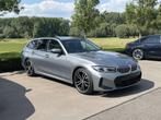 BMW 3 Serie 318 i Touring M Sport / PANO / HUD / CAM / BLIND, Auto's, BMW, Automaat, Gebruikt, 4 cilinders, Bedrijf