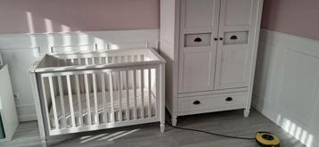 Babykamer the wood factory beschikbaar voor biedingen