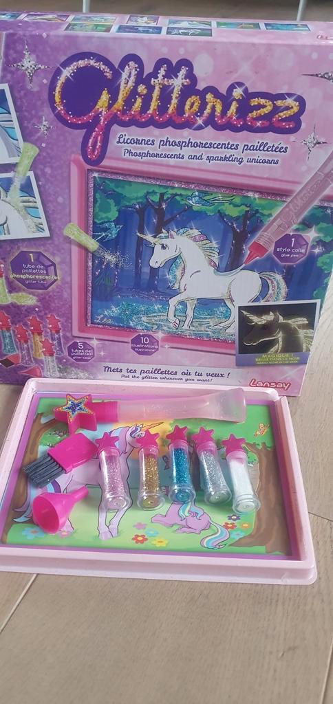 Glitterizz Glinsterende eenhoorns illustraties maken, Kinderen en Baby's, Speelgoed | Educatief en Creatief, Zo goed als nieuw