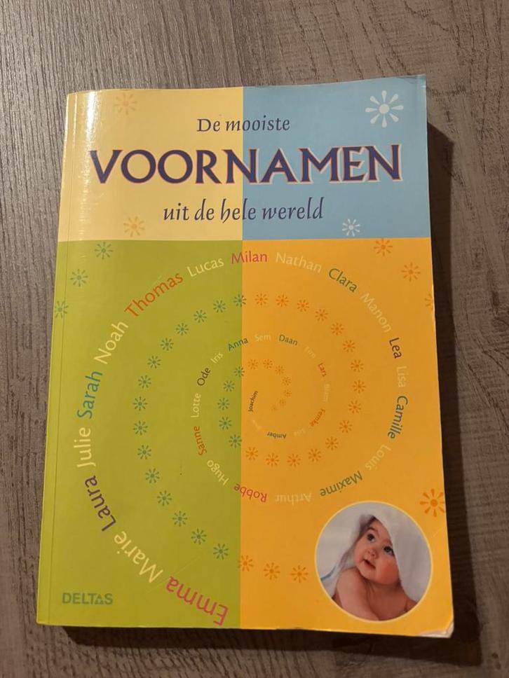 S. Tyberg - De mooiste voornamen uit de hele wereld, Boeken, Kinderboeken | Baby's en Peuters, Ophalen