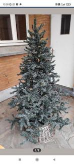 Kunstkerstboom 180 cm met rieten voet, Diversen, Ophalen, Gebruikt