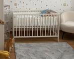 Lit bébé Ikea avec matelas, Enlèvement, Comme neuf