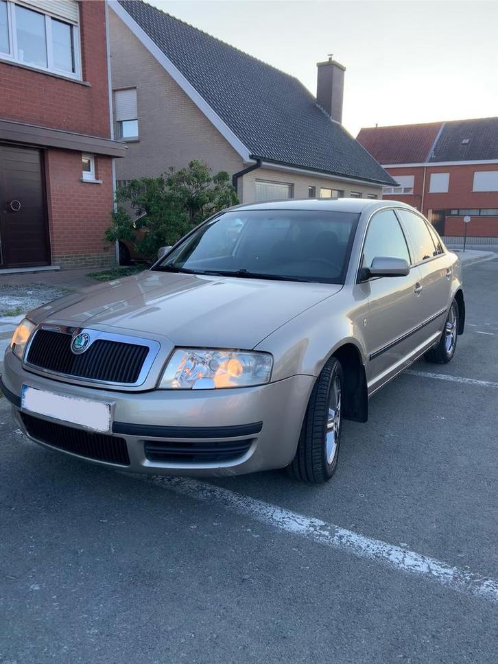 Skoda superb Met keuring 1.9 tdi, Auto's, Skoda, Particulier, Superb, Diesel, 5 deurs, Handgeschakeld, Ophalen