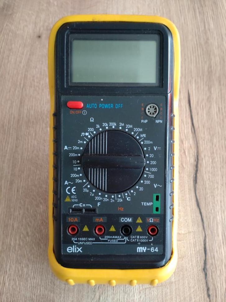 Multimètre numérique - Avec sonde thermique, Bricolage & Construction, Instruments de mesure, Utilisé, Multimètre, Enlèvement ou Envoi