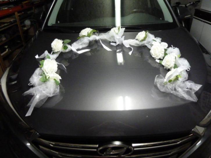 Decoratie (2x) witte ivoorkleurige bloemen voor trouwauto, Hobby en Vrije tijd, Feestartikelen, Nieuw, Versiering, Ophalen of Verzenden
