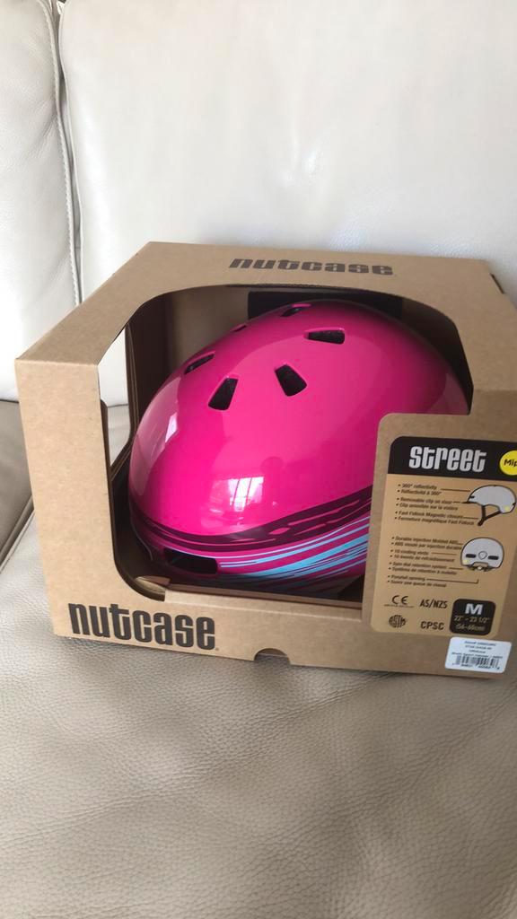 Fietshelm Nutcse nieuw, Fietsen en Brommers, Fietsaccessoires | Fietshelmen, Nieuw, Meisje, M, Ophalen
