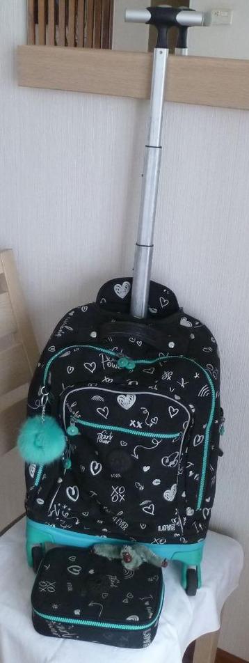 Kipling trolleyset + 100 hokken + isothmeel + apen beschikbaar voor biedingen