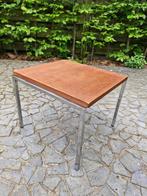 Vintage bijzettafeltje, Ophalen, Minder dan 55 cm, Gebruikt, Vierkant