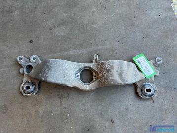 AUDI A4 B7 versnellingsbak steun HCF 2004-2009 beschikbaar voor biedingen