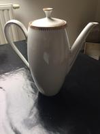 Ancienne cafetière en porcelaine, Ophalen