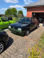 Oldtimer volkswagen jetta, Auto's, Voorwielaandrijving, Stof, Volkswagen, Zwart