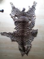 Véritable peau de léopard
