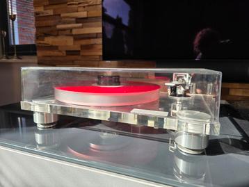 Takumi platenspeler in goede staat, inclusief MM element. beschikbaar voor biedingen