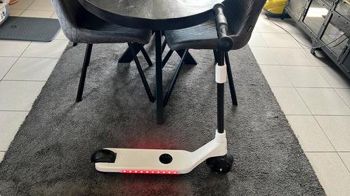 Denverstep kind led, Fietsen en Brommers, Steps, Zo goed als nieuw, Elektrische step (E-scooter), Ophalen