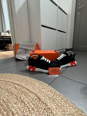 Hermes schoenen beschikbaar voor biedingen