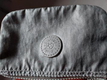 Kipling portefeuille beschikbaar voor biedingen