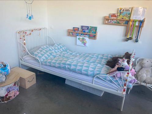 Minnen meegroeibed Ikea wit (2 stuk ook apart verkrijgbaar), Kinderen en Baby's, Kinderkamer | Bedden, Gebruikt, Lattenbodem, Ophalen