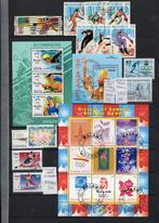 monde avec des séries et des blocs   très frais, Envoi