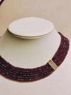 Collier met natuurlijke robijnen en gouden slot met diamante, Ophalen of Verzenden, Zo goed als nieuw, Met edelsteen, Goud