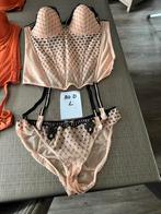 Lingerie setje 80D broekje L, Ophalen, Setje