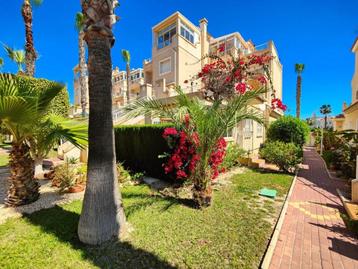 Zuid gerichte benedenwoning in Miraflores IV  Playa Flamenca beschikbaar voor biedingen