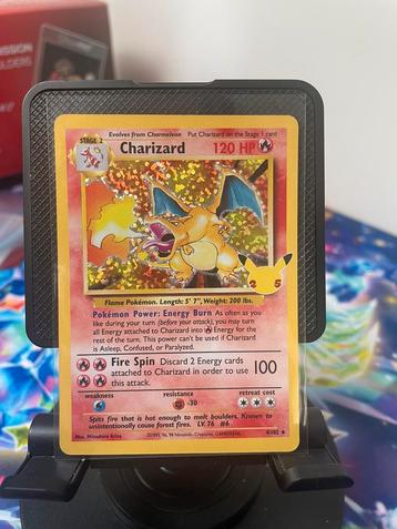 Charizard Celebrations - 4/102 (NM)  beschikbaar voor biedingen