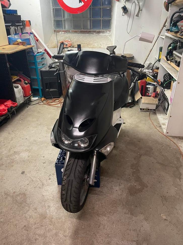 Aprilia sr classe a, Vélos & Vélomoteurs, Scooters | Piaggio, Comme neuf, Électrique, Enlèvement