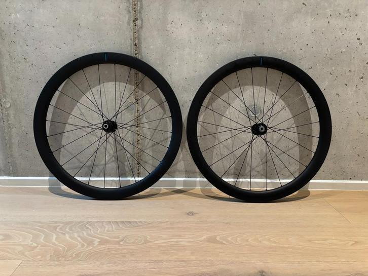 Shimano WH-RS710C46 Carbon Wielset Race/Gravel, Fietsen en Brommers, Fietsonderdelen, Nieuw, Racefiets, Wiel, Ophalen