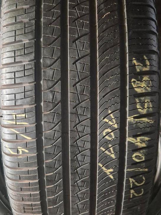 285/40/22 x4 banden voor 4 seizoenen, Auto diversen, Autosport-onderdelen