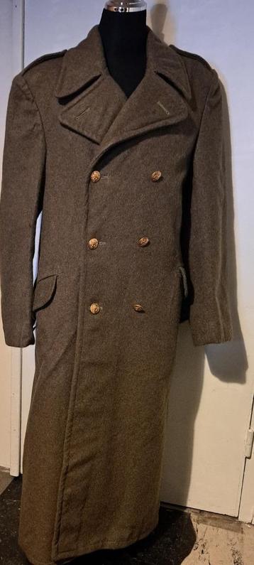 Vintage militaire,leger winterjas beschikbaar voor biedingen