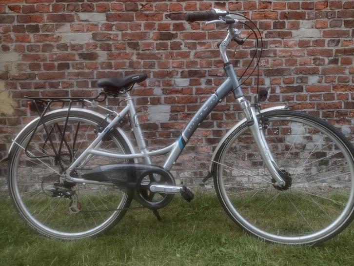 Meisjesfiets THOMPSON in orde 28 inch 7 vers, Fietsen en Brommers, Fietsen | Meisjes, 26 inch of meer, Ophalen