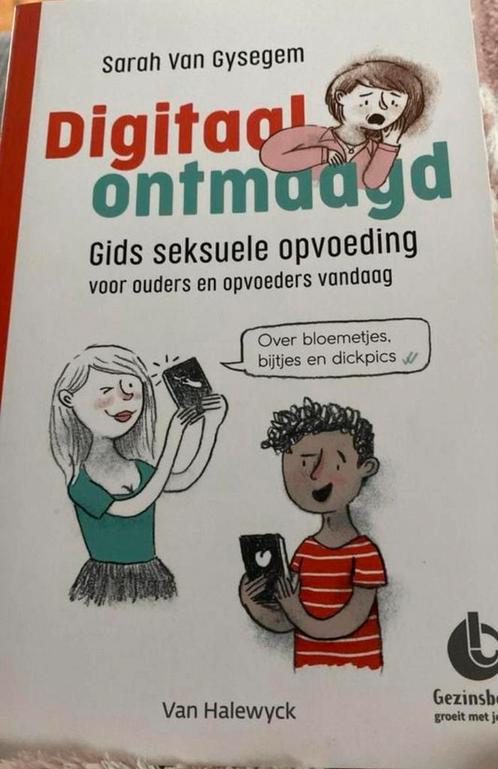 Sarah Van Gysegem - Digitaal ontmaagd, Boeken, Politiek en Maatschappij, Zo goed als nieuw, Ophalen of Verzenden