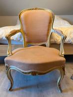 Chaise ancienne de style Louis XV, Enlèvement