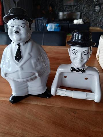 Wc borstel en wcrolhouder van Laurel en Hardy  beschikbaar voor biedingen